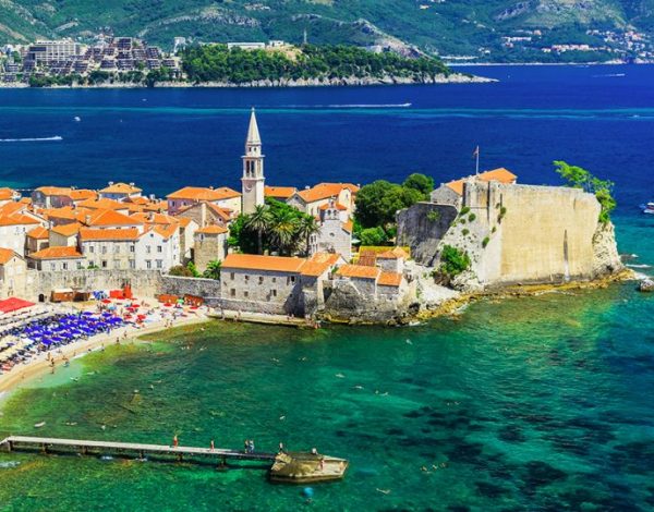 Zatoka Kotorska i wodospad Niagara – czym zaskoczy Cię Czarnogóra?